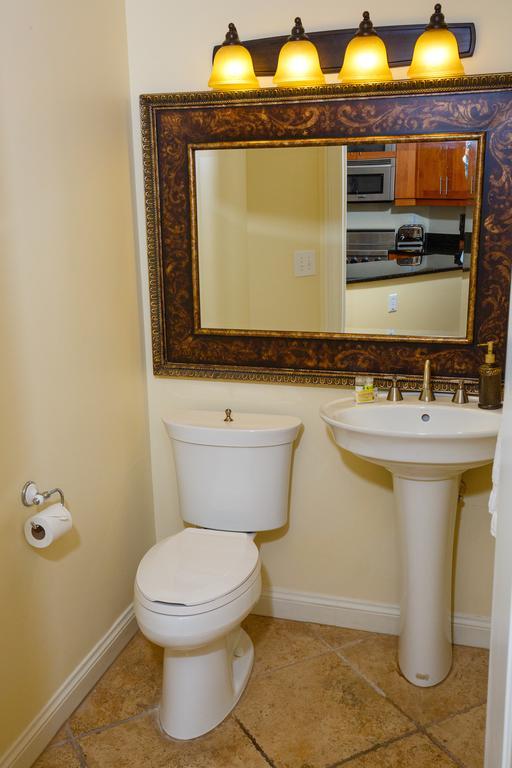 Key West Harbour Oceanfront Suites Habitación foto