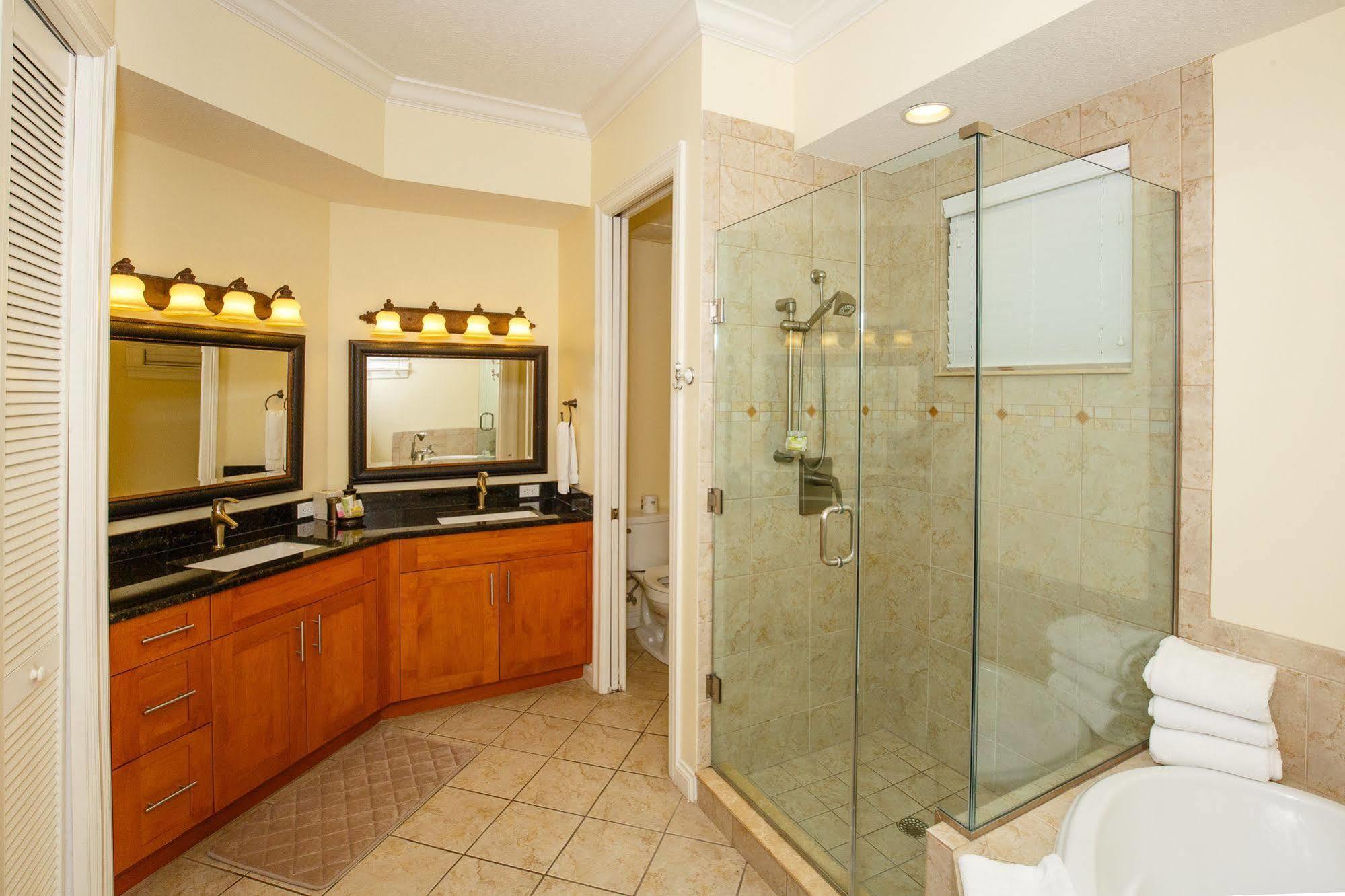 Key West Harbour Oceanfront Suites Exterior foto